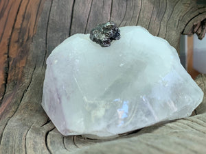 Quartz Point with Meteorite 

#homedecorating...