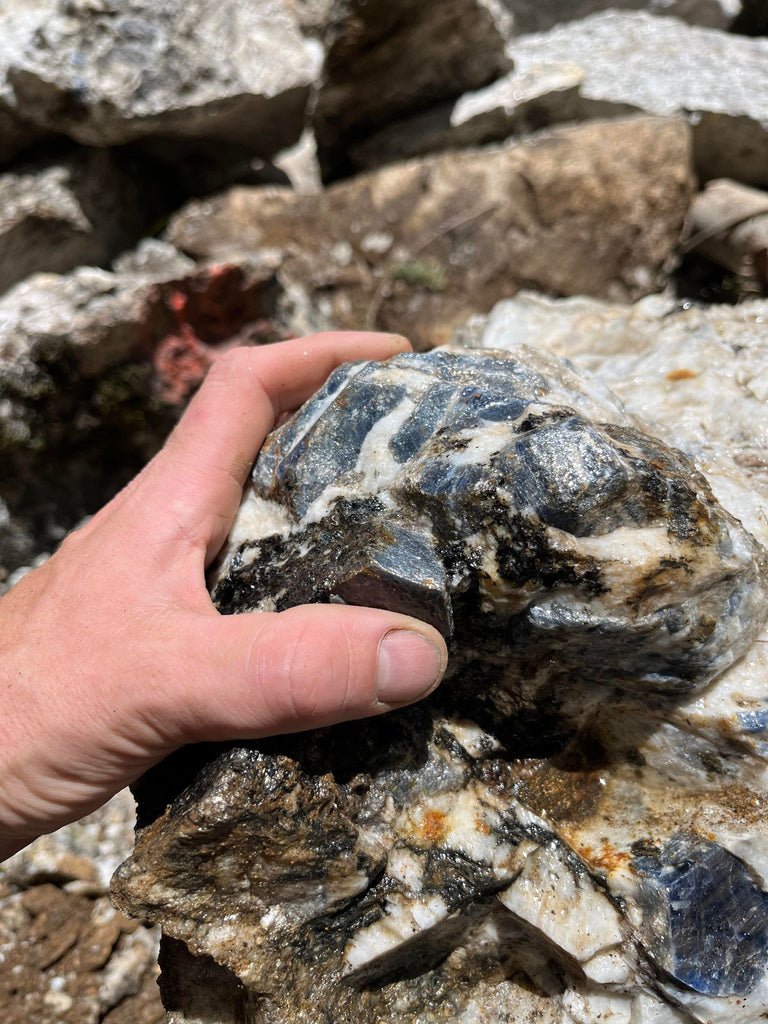 The World's Largest Sapphire: Meet The Miners