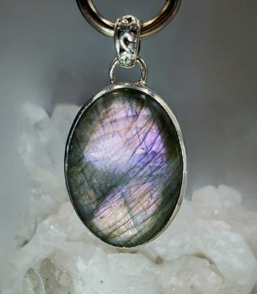 Labradorite in Sterling Silver Pendant