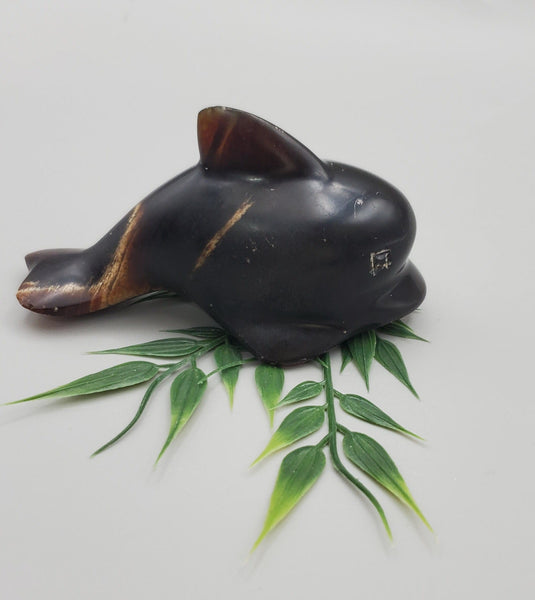 Indonesian Amber, Dolphin Carving