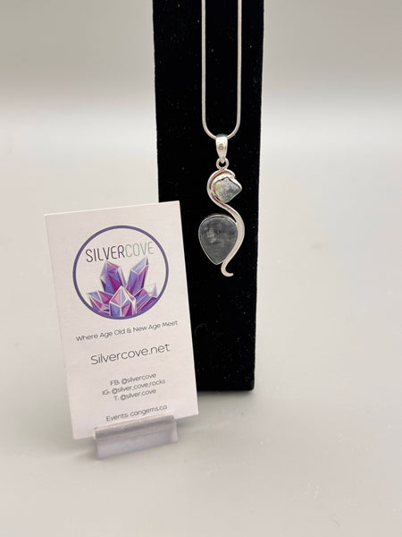 Canadian Sapphire Pendent in .925 Sterling Silver
