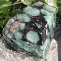 Polished Emerald in Matrix (1.62 kg)