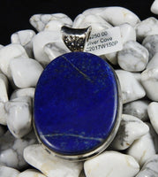 Lapis Lazuli pendant on white howlite