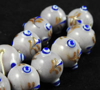 Glass bead strand