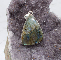 Labradorite in Sterling Silver Pendant
