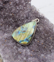 Labradorite in Sterling Silver Pendant