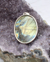 Labradorite in Sterling Silver Pendant