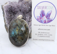 Labradorite in Sterling Silver Pendant