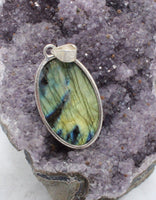 Labradorite in Sterling Silver Pendant