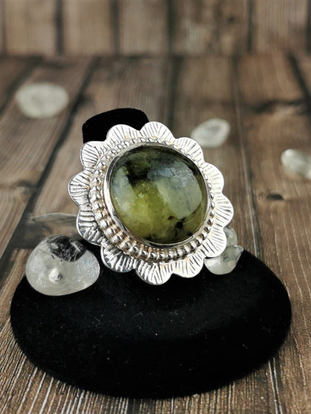 Green Sodalite Flower Ring