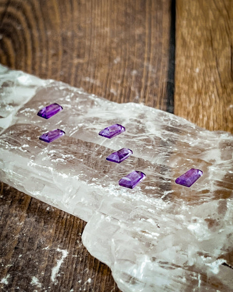 Amethyst Tapered Baguette Facet, 3x3x2mm