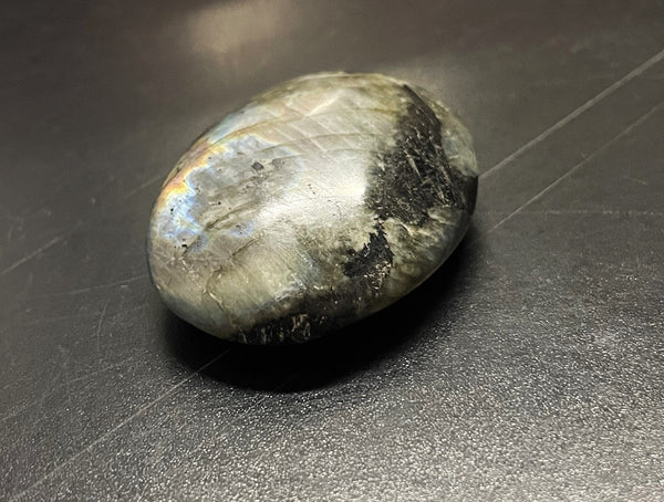 Labradorite Palm stone
