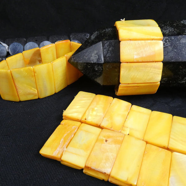 Yellow Mother of Pearl Stretch Bracelets (Dyed) (Various)