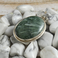 Seraphinite in Sterling Silver Pendant (Oval Cab)
