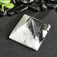 Rainbow Moonstone Pyramids (~16-22 g) (Singles, 5 & 10 Packs) (Various)