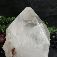 Rough Quartz Point Tower (2.132 kg)