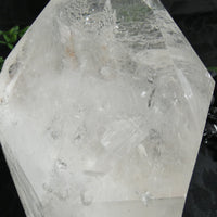 Rough Quartz Point Tower (2.132 kg)